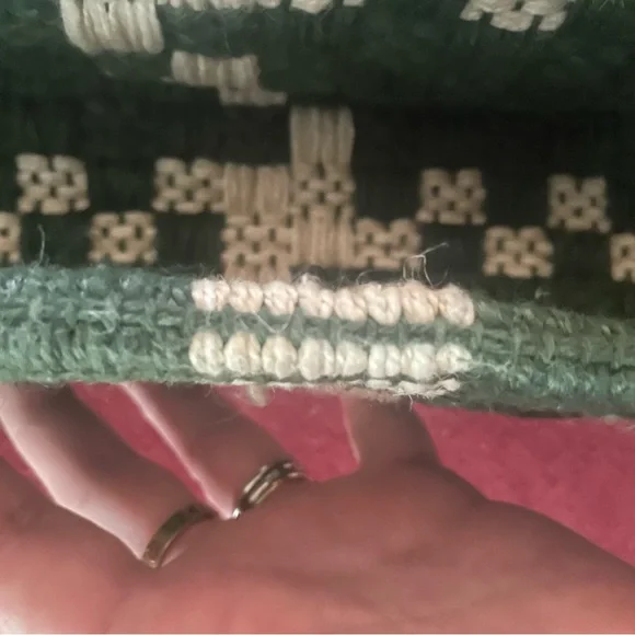 Rachel Roy Table Runner NWT - Picture 4 of 4